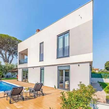Beautiful In With Kitchen Holiday home Porec