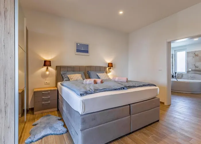 Beautiful In With Kitchen * Poreč