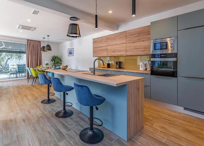 Dom wakacyjny Beautiful In With Kitchen Poreč